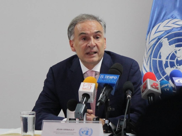 Jean Arnault, the then special representative of the UN secretary-general for Colombia, speaks to the press in Bogota in this file courtesy photo.