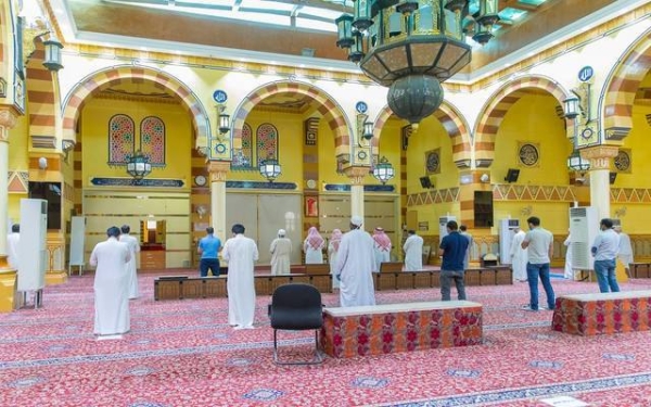 Minister Al-Sheikh permits 10-minute preaching in mosques
