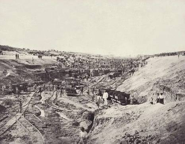 Saudis had a role in the excavation works of Suez Canal