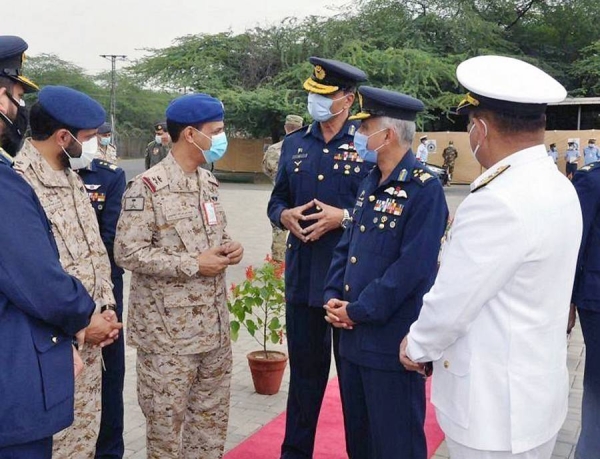 Commander of King Abdulaziz Air Base in the Eastern Sector, Maj. Gen. Pilot Eid Bin Barak Al-Otaibi visited on Sunday the Royal Saudi Air Force (RSAF) group participating in the mixed air exercise (2021 Air Excellence Center Exercise), in Pakistan.