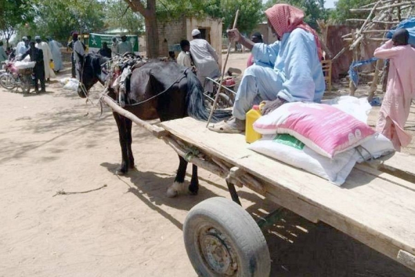 KSrelief distributed 559 Ramadan food baskets, in a number of villages in the Republic of Chad.