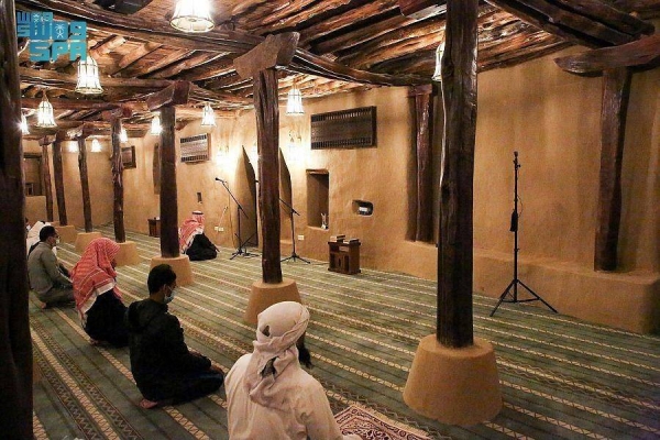 The residents of Al-Atawlah village responded with joy to the call for prayer that was raised from the minaret of the Al-Atawlah Heritage Mosque after the mosque recently opened its doors to worshipers following its restoration and rehabilitation which was carried out as part of Crown Prince Mohammad Bin Salman Project for Historical Mosques Renovation in the Kingdom. — SPA photos
