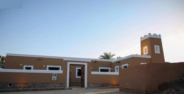 The historic Al-Rahebeen Mosque, which dates back nearly 150 years ago, has been reopened in Dumat Al-Jandal. 