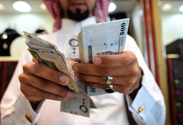 Expat remittances jump 15% to SR14 billion in March
