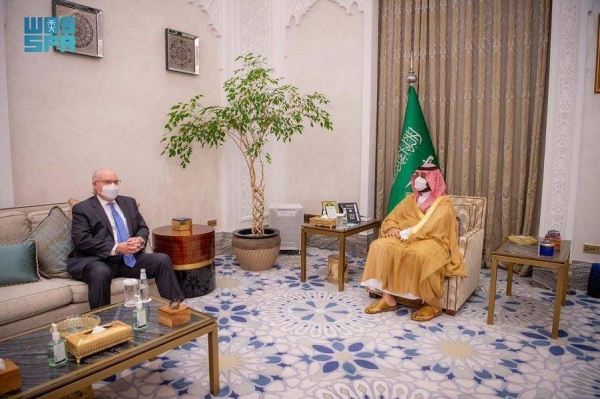 Crown Prince Muhammad Bin Salman, deputy premier and minister of defense, met with US Special Envoy for Yemen Timothy Lenderking, the Saudi Press Agency reported early Friday.