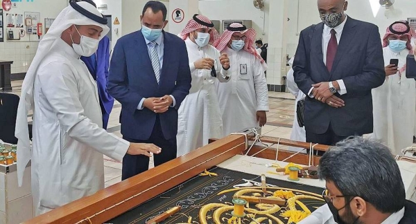 Sudan’s Minister of Culture and Information Hamzah Balloul paid a visit Tuesday to King Abdulaziz Complex for Holy Kaaba Kiswa (Cover).