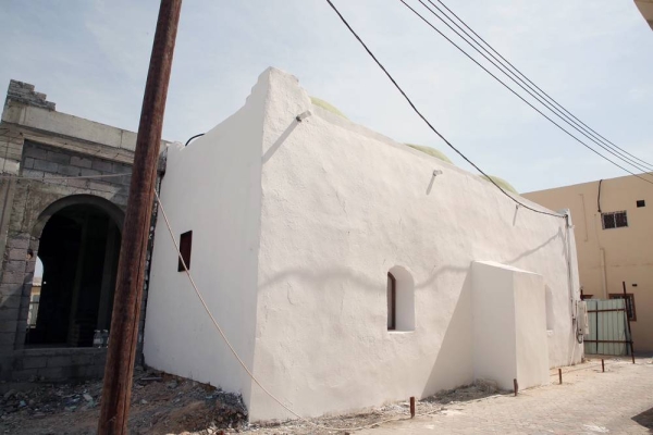 Nearly 300 years ago, the Taboot Mosque was constructed in the south of the Red Sea in the middle of Farasan Island, about 50 km southwest of Jazan, standing as one of the most prominent heritage buildings in the region.