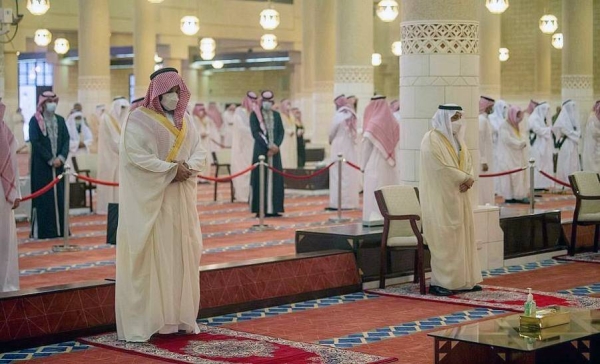 Crown Prince Muhammad Bin Salman, deputy prime minister and minister of defense, performed Eid Al-Fitr prayer at Imam Turki Bin Abdullah Mosque in Riyadh.