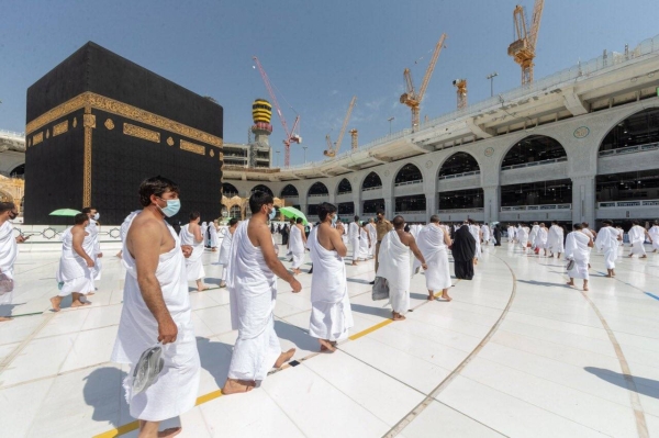 Umrah, prayer in Grand Mosque will continue to be restricted to vaccinated individuals