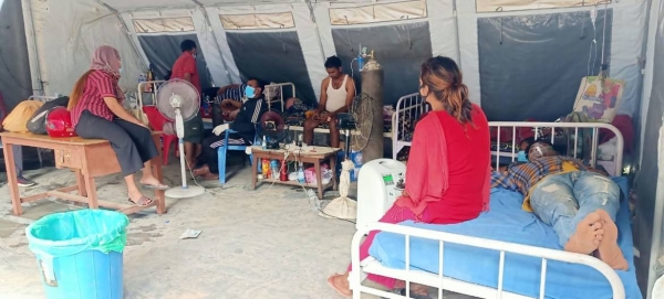 UNICEF staff and the Nepal Army instal a medical tent on the premises of the overcrowded Bheri Hospital in Nepalgunj Sub-Metropolitan City, mid-western Nepal, in this courtesy file photo.
