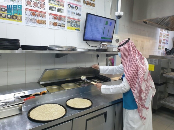 Saudi Arabia sees 1,201 new coronavirus infections 
amid surge in recoveries, sharp drop in active cases
