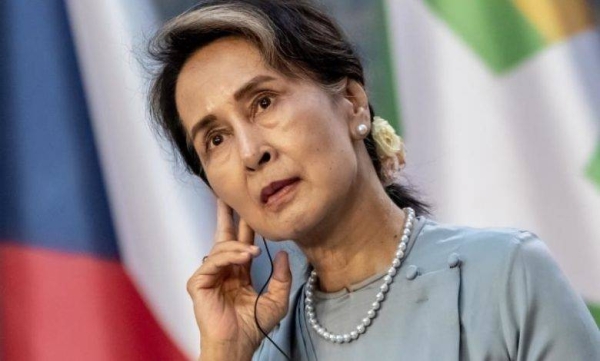  Myanmar's deposed civilian leader Aung San Suu Kyi has been charged with corruption by the country's military junta, state media reported on Thursday, adding to a raft of legal cases against the Nobel Peace Prize laureate. — Courtesy file photo