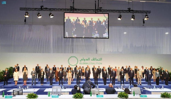 Saudi Arabia remains firmly committed to the global fight against Daesh (the so-called IS) as the Kingdom is keen on the stability of Iraq and its influence and sovereignty over its entire territory, said Foreign Minister Prince Faisal Bin Farhan.