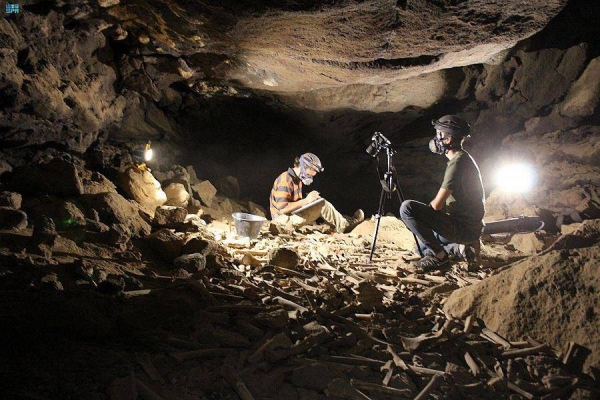 Heritage Commission announces new 7,000-year-old discovery in Umm Jirsan Cave