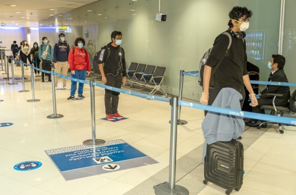 The Abu Dhabi Emergency, Crisis, and Disasters Committee approved the first phase to include shopping centers, restaurants, cafes, and all other retail outlets, including those not within a shopping center, except supermarkets and pharmacies. — WAM file photo