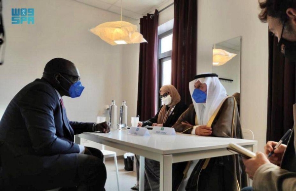Supervisor General of the King Salman Humanitarian Aid and Relief Center (KSrelief) Abdullah Al-Rabeeah, who is also an adviser at the Royal Court, met here on Thursday with Assistant Director-General for Emergencies Response at the World Health Organization (WHO) Dr. Ibrahima Socé Fall on the sidelines of the ministerial meeting of the G20.