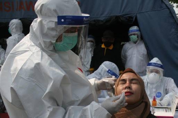 Indonesia on Wednesday recorded 34,379 new confirmed COVID-19 cases and 1,040 deaths over the past 24 hours, marking the highest single-day daily infections as well as virus-related fatalities since the outbreak of the pandemic. — Courtesy file photo
