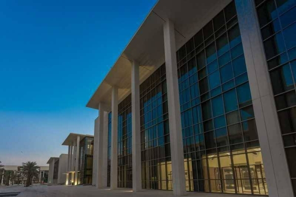 The prestigious international company Apple will work in tandem with the Saudi Federation for Cybersecurity, Programming and Drones represented by Tuwaiq Academy in partnership with Princess Nourah Bint Abdulrahman University.