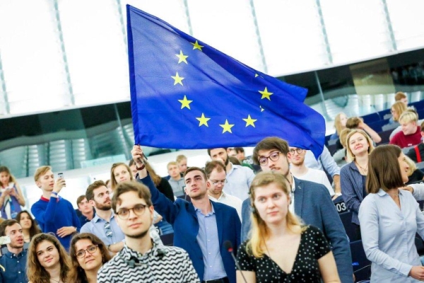 The Italian Senate has approved lowering the voting age in senate elections from 25 to 18, paving the way for four million young people to take part. — Courtesy file photo
