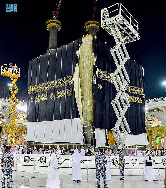 The Kiswa, the cloth covering the Holy Kaaba, was replaced with the new one early Monday in accordance with the annual tradition ahead of Eid Al-Adha, the Saudi Press Agency reported.
