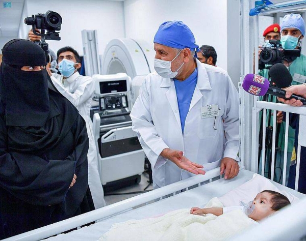 The surgery is expected to last for eight and a half hours with the participation of 25 doctors and specialists, in addition to technicians and nurses.
