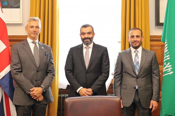 Chairman of the Board of Directors of the Saudi Space Commission Eng. Abdullah Amer Al-Sawaha, cetner, met here on Friday with the Deputy Chief Executive for Program Delivery at UK Space Agency, Ian Annett, left.