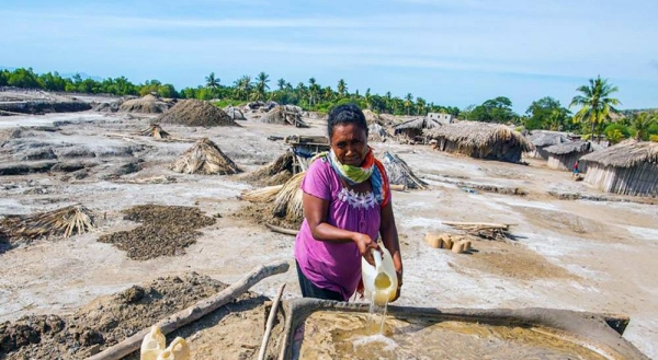 With most of its land only a few feet above sea level, Kiribati is seeing growing damage from storms and flooding. — courtesy NICEF/Vlad Sokhin