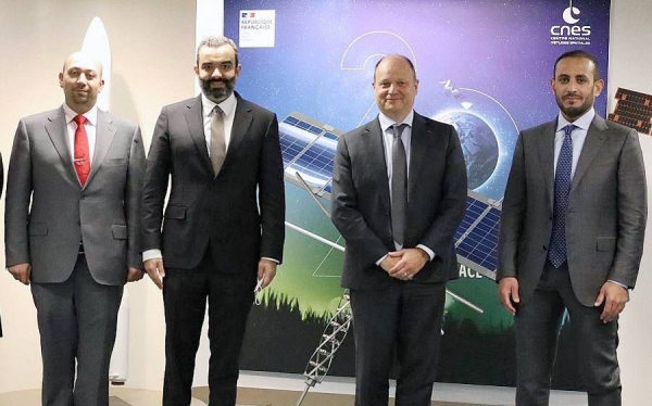 The Chairman of the Board of Directors of Saudi Space Commission (SSC) Eng. Abdullah Bin Amer Al-Sawaha met here Monday with the Chief Operations Officer of the French Space Agency (SNES) Lionel Suchet, in order to enhance cooperation in the fields of space industry and discuss promising opportunities.
