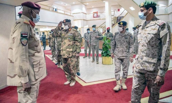 Deputy Chief of the General Staff and Acting Joint Forces Commander Lt. Gen. Motlaq Bin Salem Al-Azimah received at the Joint Forces Command of the Coalition Headquarters here Monday the Commander of the Sudanese Land Forces Lt. Gen.l Essam Mohamed Hassan Karar.
