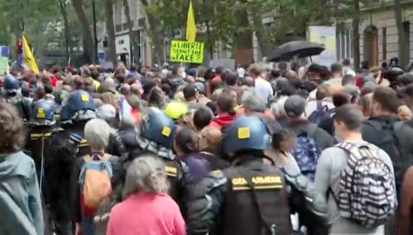 Tens of thousands of people protested across France on Saturday and for a fourth consecutive week against the COVID-19 health pass.
