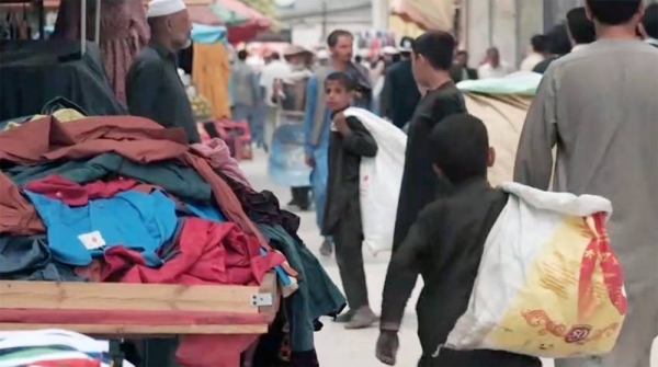 Thousands of civilians now live in parks and open spaces in Kabul itself, fearing the future. 