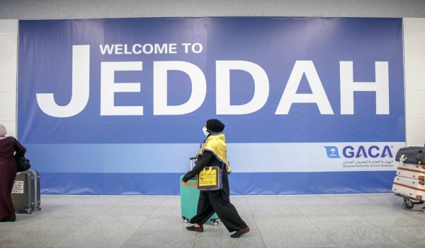 The Ministry of Hajj and Umrah welcomed the first batch of 50 pilgrims coming from Iraq to perform Umrah on Saturday in Jeddah.
