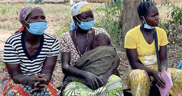 

Women are facing challenges keeping their children safe from a resurgence of the Bubonic plague in Ituri in the Democratic Republic of the Congo. — courtesy UNICEF/Scott Moncrieff