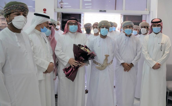 Hamad Al Qasabi briefing the delegation on Suhar Industrial City.