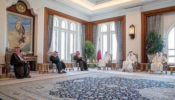 Sheikh Tamim Bin Hamad Al Thani, emir of the State of Qatar, received at the Amiri Diwan Office here Monday Minister of Interior Prince Abdulaziz Bin Saud Bin Naif.
