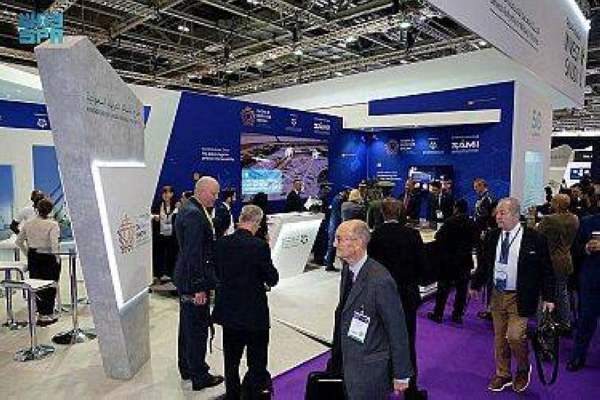 The Saudi pavilion in the International Defense and Security Equipment Exhibition (DSEI) in London received a number of dignitaries, industry leaders and investors in the military, security and industry fields. 