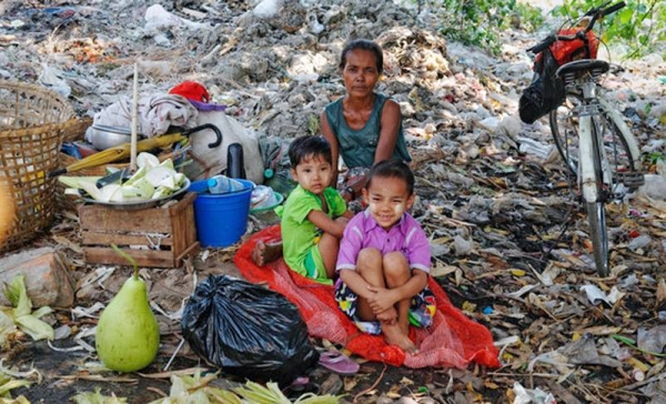 More than four billion people around the world, including many street vendors, lack adequate social protection according to the ILO. — courtesy ILO Photo/Marcel Crozet