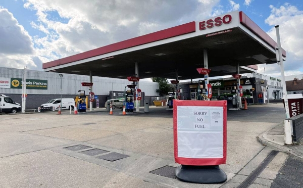 A petrol bunk in the UK posts a message that there's no fuel in that bunk. — courtesy Twitter