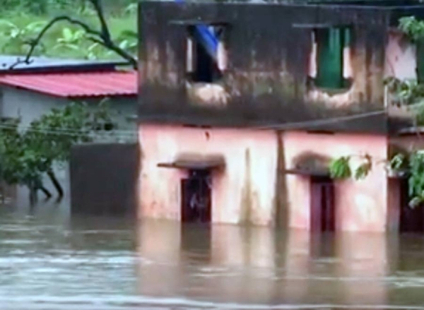 Different parts of the southern Indian state of Kerala was hit by flooding, as flash floods and landslides followed downpours on Saturday.