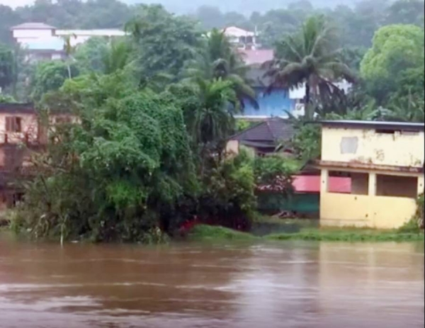 Different parts of the southern Indian state of Kerala was hit by flooding, as flash floods and landslides followed downpours on Saturday.