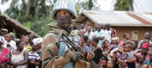 Commanders of Force Intervention Brigade and FARDC on an operational visit to Kainama, Democratic Republic of Congo.