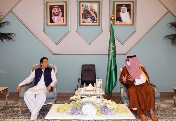 Pakistan Prime Minister Imran Khan is received by Prince Saud Bin Khalid Al-Faisal, deputy governor of Madinah Region, and a number of officials At Prince Mohammed Bin Abdulaziz International Airport.