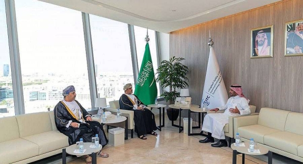 CITC Governor Dr. Mohammed Bin Saud Al-Tamimi has received here the Minister of Transport, Communications and Information Technology in the Sultanate of Oman, Eng. Said Al Maawali and the accompanying delegation, currently on a visit to the Kingdom.