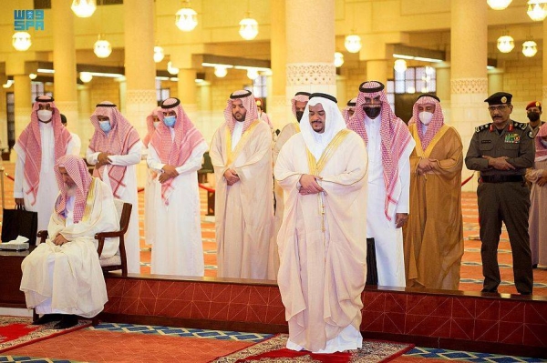 In Makkah, the prayer was performed at the Grand Holy Mosque and it was attended by Prince Khaled Al-Faisal, Advisor to the Custodian of the Two Holy Mosques and Emir of Makkah Region, among other dignitaries.