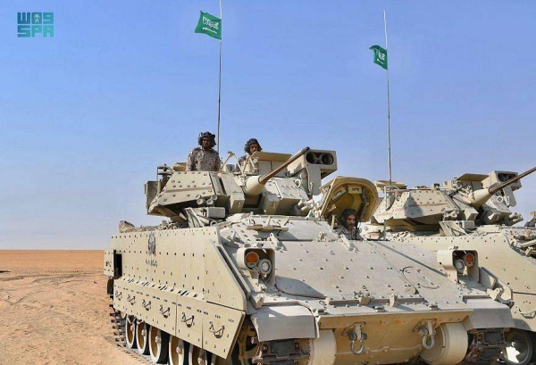 Royal Saudi Land Forces arrive in Kuwait on Sunday through Nuwaiseeb border crossing .