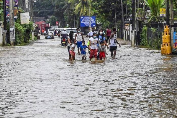 16 people have died in floods and mudslides in Sri Lanka following more than a week of heavy rain, officials said Wednesday.