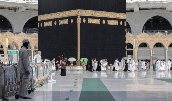 The General Presidency for the Affairs of the Two Holy Mosques has distributed more than 1,205,600 liters of Zamzam water at the Grand Mosque during the first quarter of the year 1443 A.H.