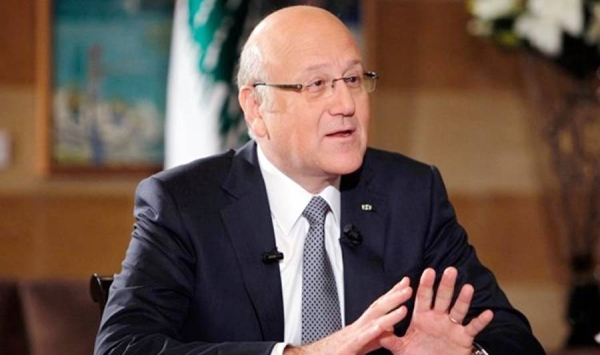 Lebanese Prime Minister Najib Mikati on Saturday ordered mobilization of authorities and the army to battle a huge fire raging in mountainous areas near the southern port city of Tyre.