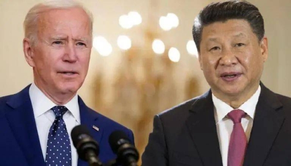  US President Joe Biden (L) and Chinese President Xi Jinping held a virtual summit.