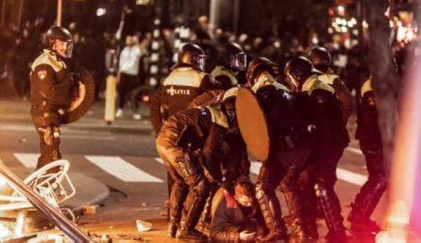  As a protest against the Dutch government's COVID-19 measures turned violent on Friday night in the center of Rotterdam, police fired warning shots, leaving at least two people wounded. — Courtesy photo 